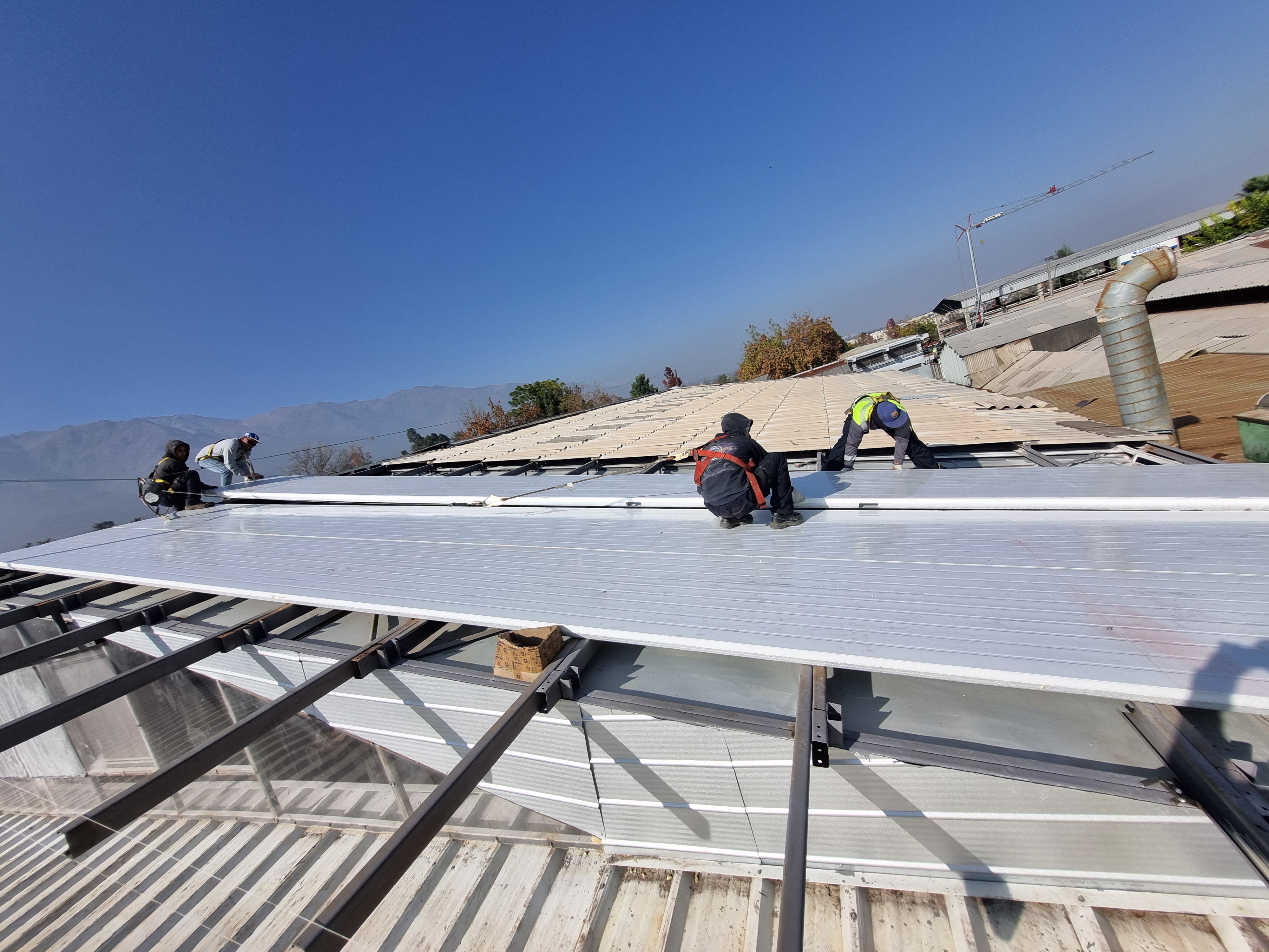 Reparación techo industrial